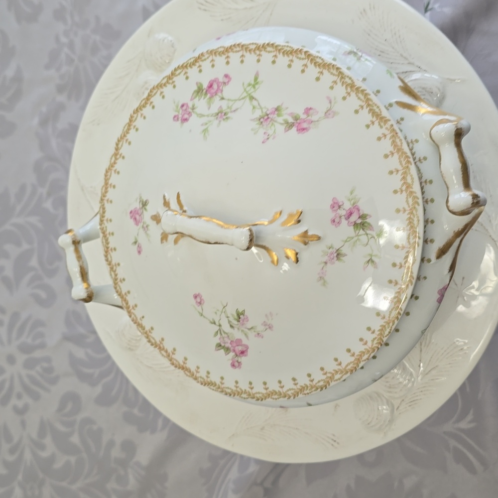 Vintage PL Limoges France M Redon Round Dish Lid Handles Pink Roses - Picture 5 of 17